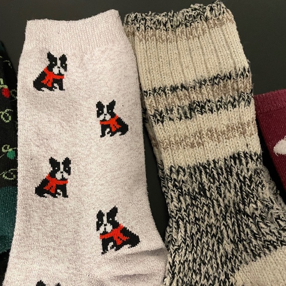 5 for $20: Target Christmas/Holiday socks - Picture 6 of 16